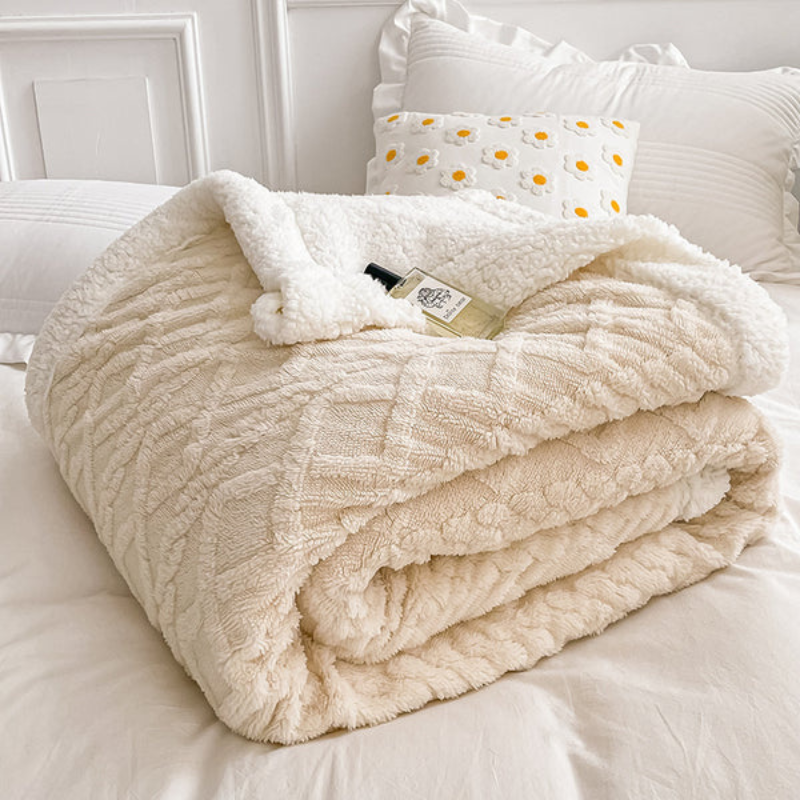 Coperta per Quattro Stagioni a Due Strati in Lana di Agnello e Pile Corallo con Motivo Geometrico, Velluto Torre Skin, Disponibile in Più Taglie e Colori