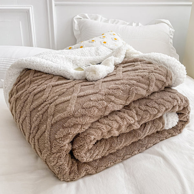 Coperta per Quattro Stagioni a Due Strati in Lana di Agnello e Pile Corallo con Motivo Geometrico, Velluto Torre Skin, Disponibile in Più Taglie e Colori