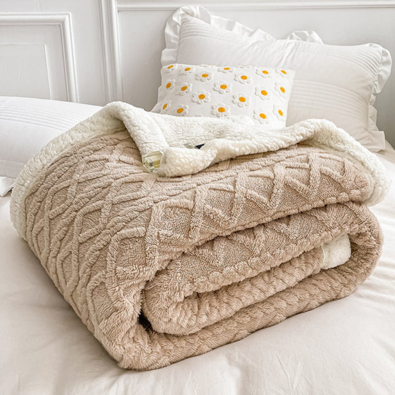 Coperta per Quattro Stagioni a Due Strati in Lana di Agnello e Pile Corallo con Motivo Geometrico, Velluto Torre Skin, Disponibile in Più Taglie e Colori